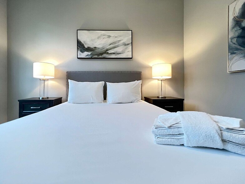 Building Photo - 4310 W Spruce St