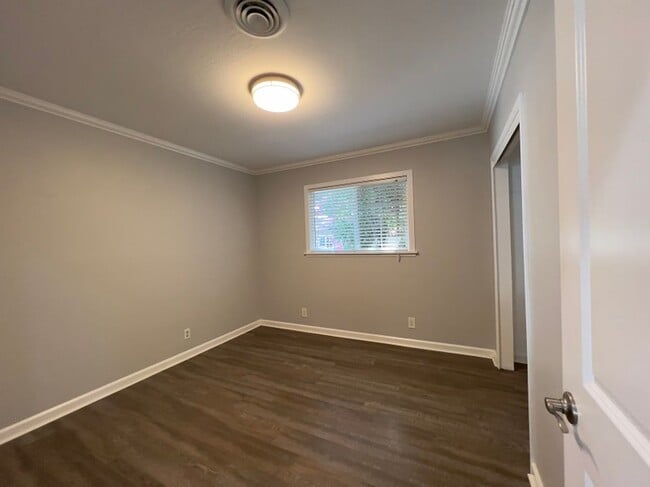 Building Photo - Beautifully Updated Four Bedroom Napa Home