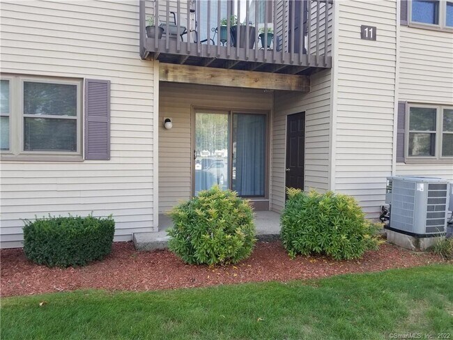 Primary Photo - 1103 Twin Circle Dr