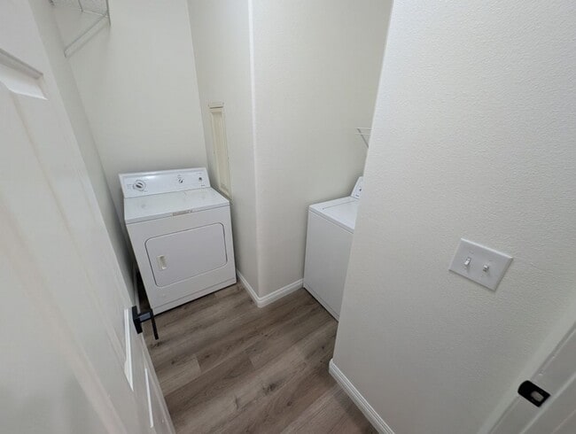 Building Photo - 10001 Crimson Palisades Pl