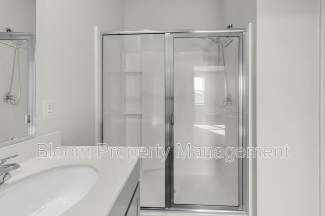 Building Photo - 507 Sybilwood Ln