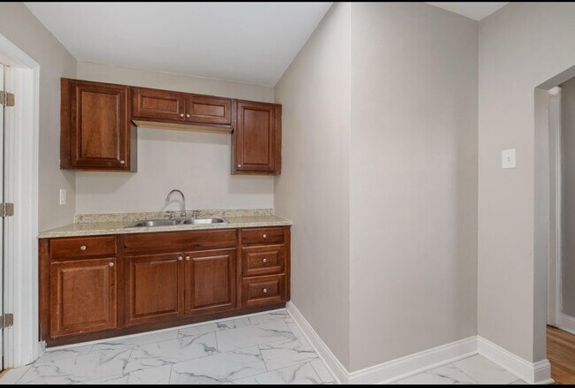 Building Photo - OX Properties