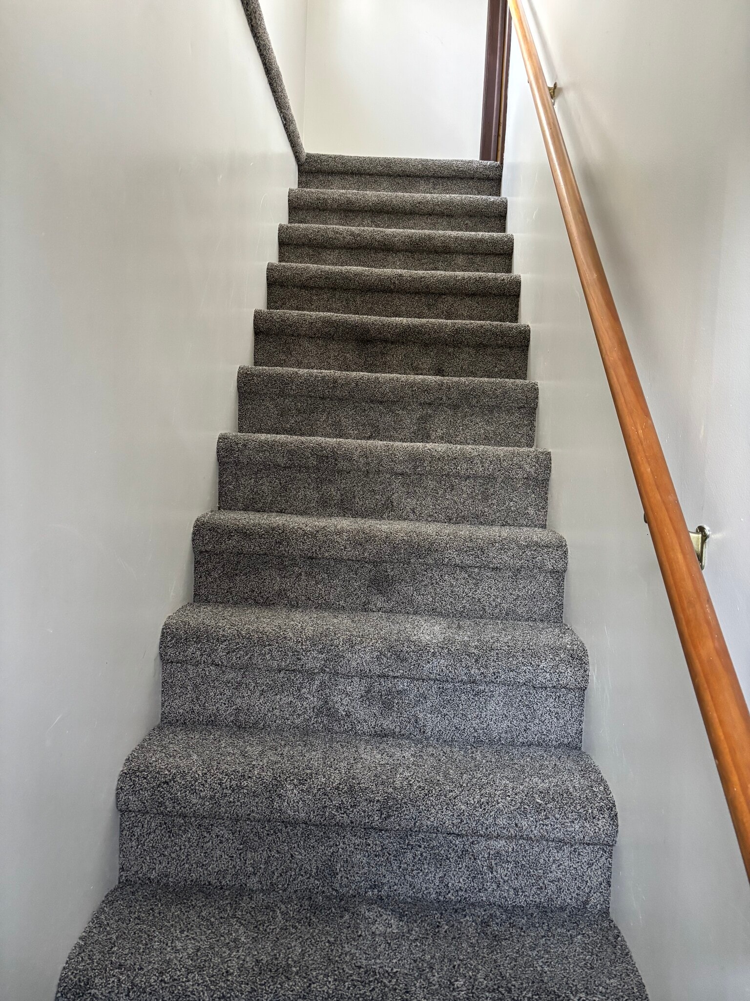 Building Photo - 368 Warner Dr