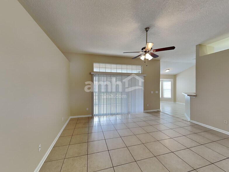 Building Photo - 1745 Pickwick Pl