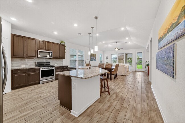 Building Photo - 15607 Barton Orchard Ln