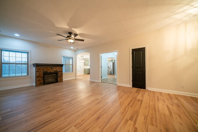 Building Photo - 3309 Crabapple Ln