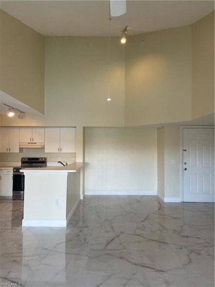 Building Photo - 1205 Wildwood Lakes Blvd