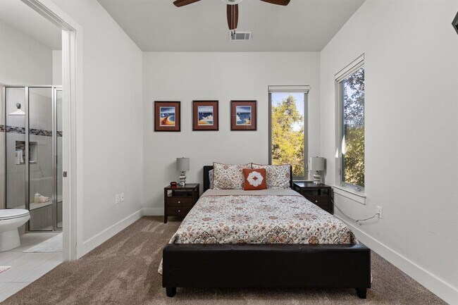 Building Photo - 6605 Peralto Cove