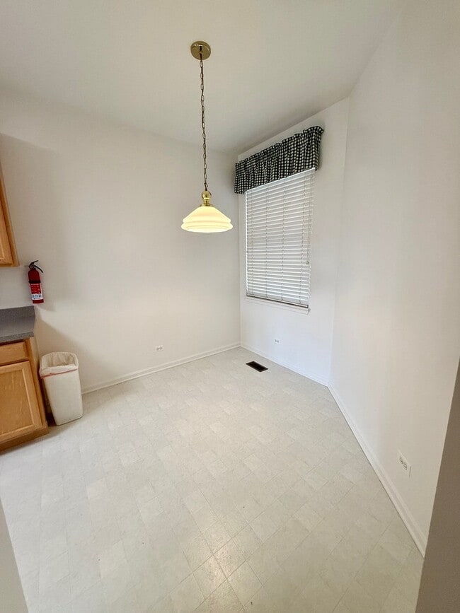 Building Photo - 4354 Shooting Star Dr