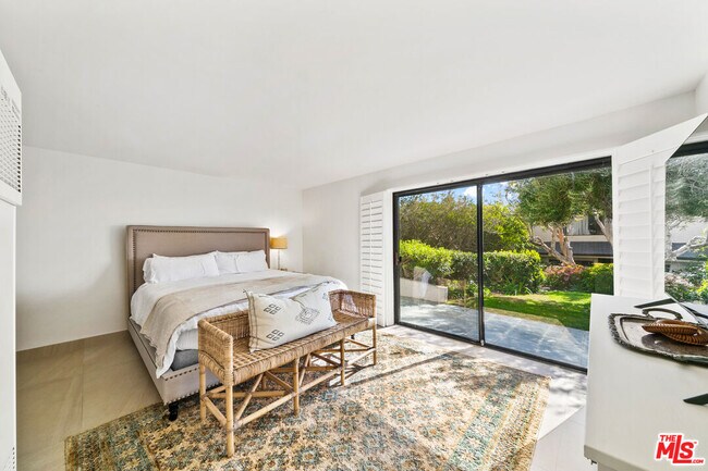 Building Photo - 6801 Seawatch Ln