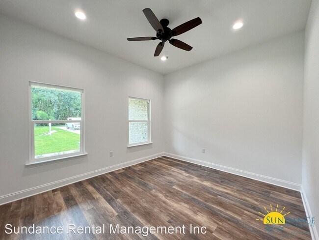 Building Photo - 5 br, 3 bath House - 48 B Longwood Drive