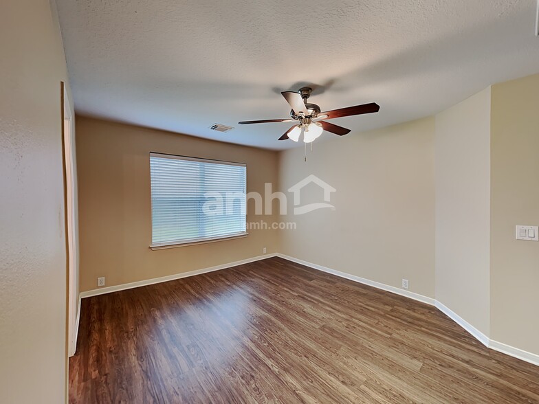 Building Photo - 16623 Grenada Falls Dr