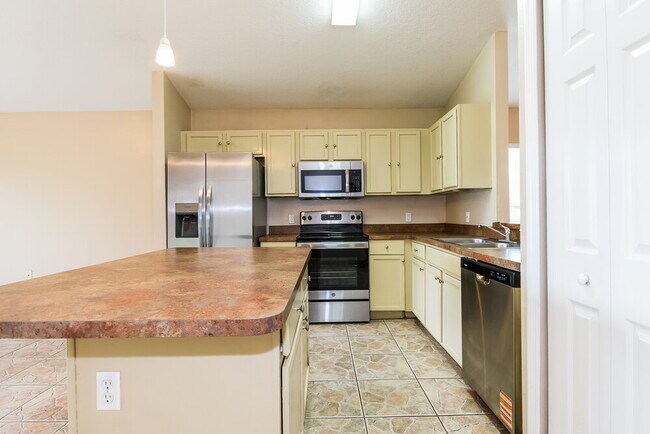 Building Photo - 3320 Kelsey Ln