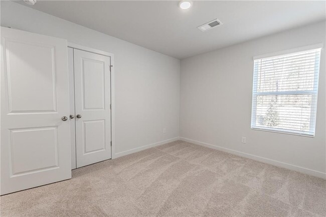 Building Photo - 7325 Mulberry St