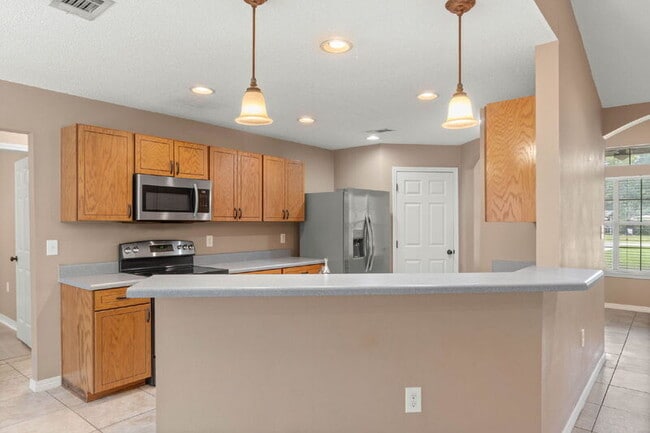 Building Photo - 5590 Buck Ward Rd