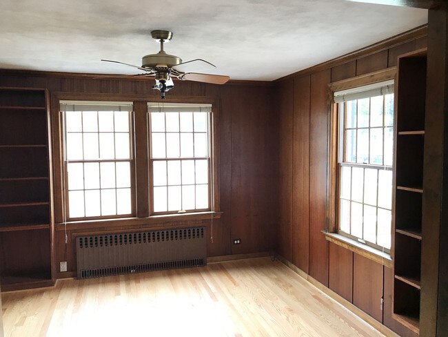 Office - 1714 Greendale Ave