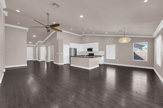 Building Photo - Don't miss out on this super cute 2-bedroo...