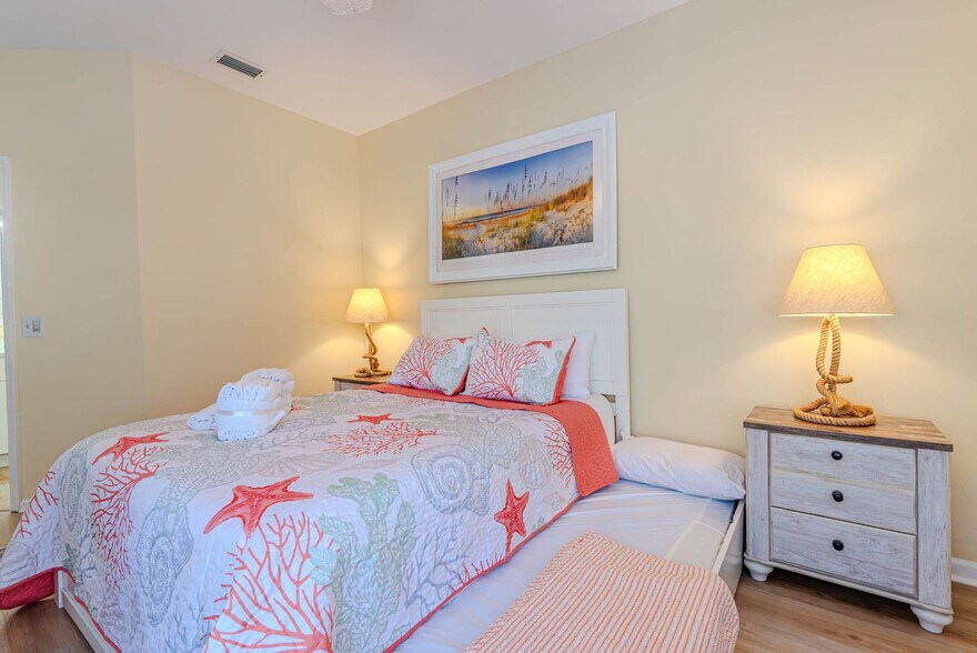 Building Photo - 137 Cordillo Pkwy