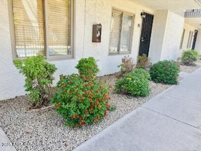 Building Photo - 1402 E Osborn Rd