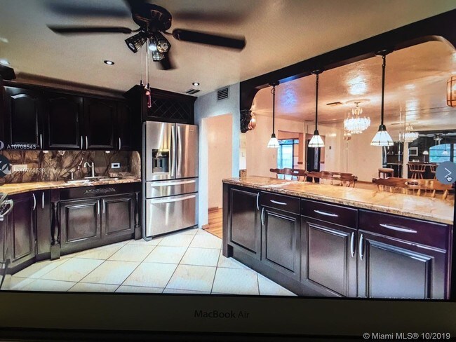 Building Photo - 210 NE 107th St