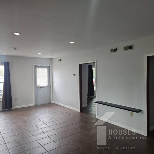 Building Photo - 4612 Moorefield Memorial Hwy