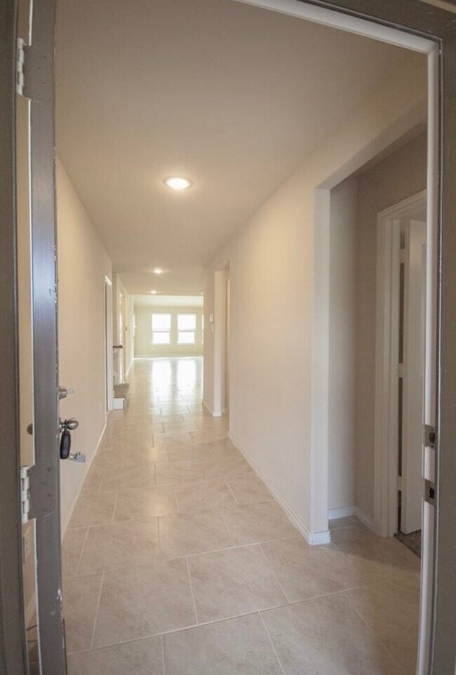 Building Photo - 17603 Rose Summit Ln