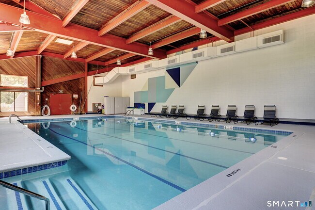 Building Photo - 355 Ledge Dr