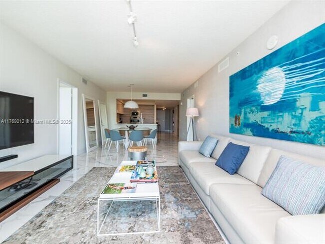 Building Photo - 300 Sunny Isles Blvd