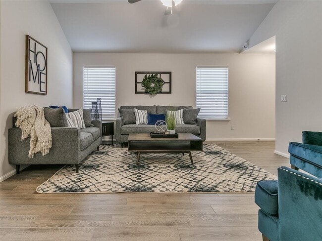 Building Photo - 2521 Finesilver Ln