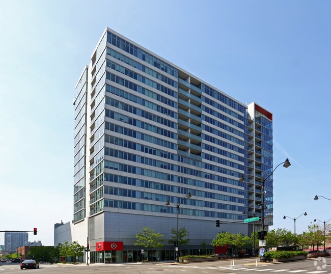Building Photo - R+D659