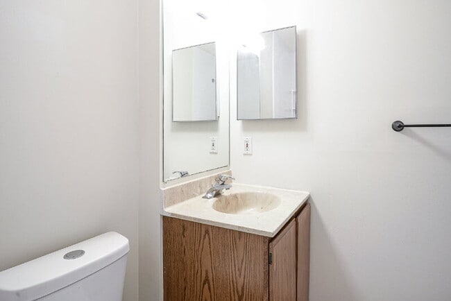 Building Photo - 4526 Concord Pl