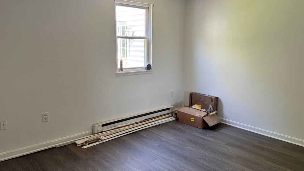 Living Room - 3709 Tiffany Dr