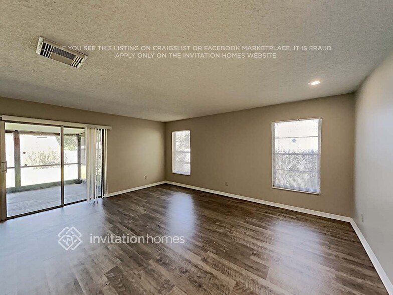 Building Photo - 814 Big Buck Cir
