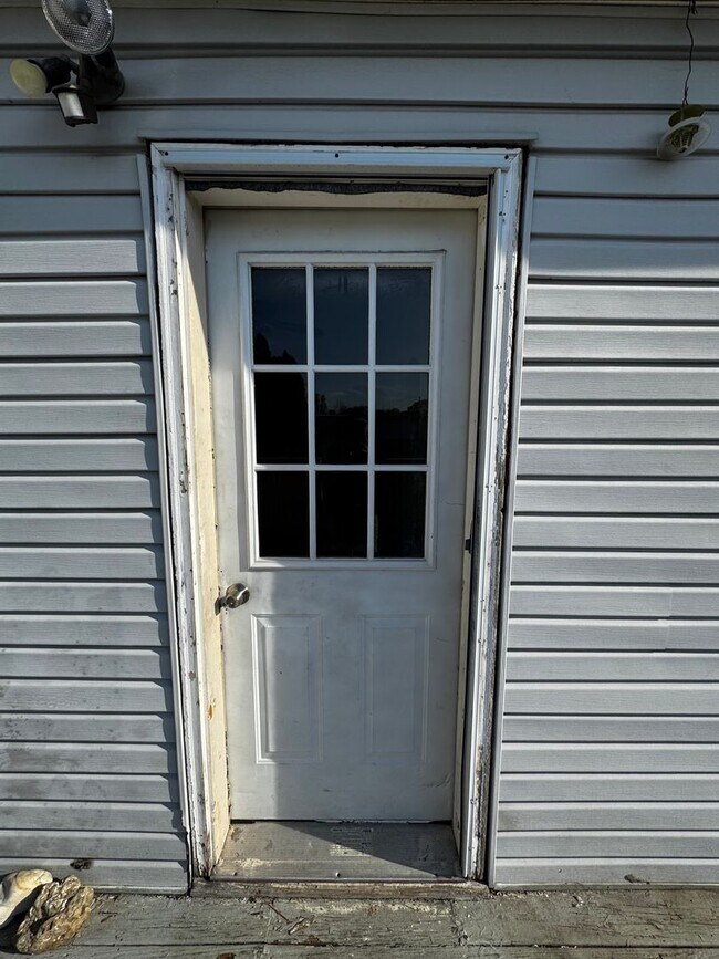 Building Photo - 1254 Willow St