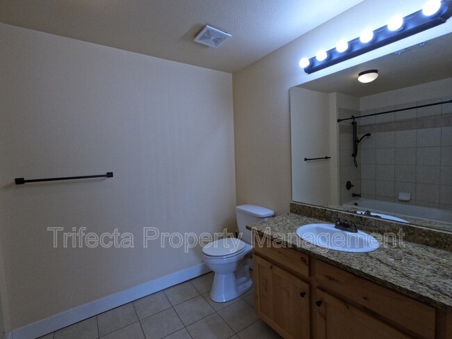 Building Photo - 2445 Windrow Dr