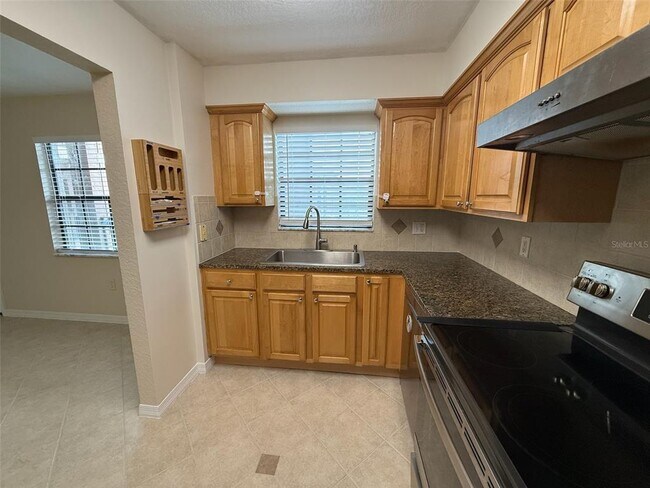 Building Photo - 6100 Gulfport Blvd S