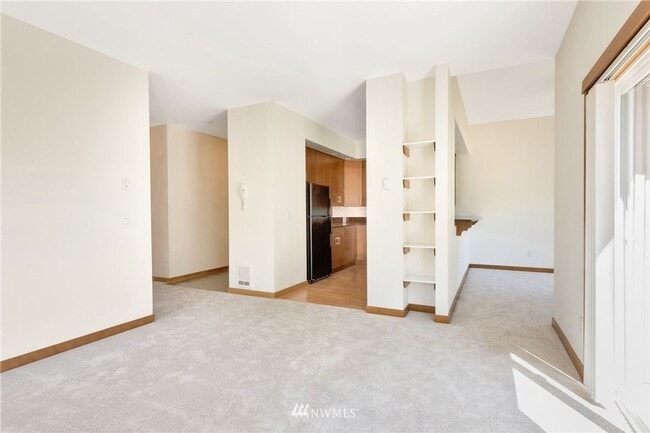 Building Photo - 2 Bedroom Condo in Cordata Neighborhood fo...