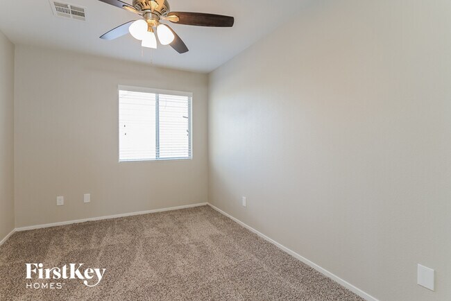 Building Photo - 5576 Summer Joy St