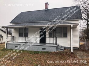 Building Photo - 3 bed 1 bath near West Village in Downtown...