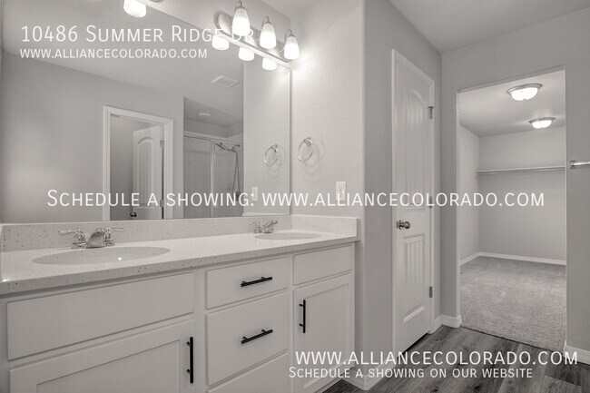 Building Photo - 10486 Summer Rdg Dr