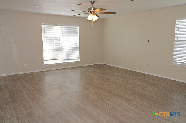 Building Photo - 6401 Nessy Dr