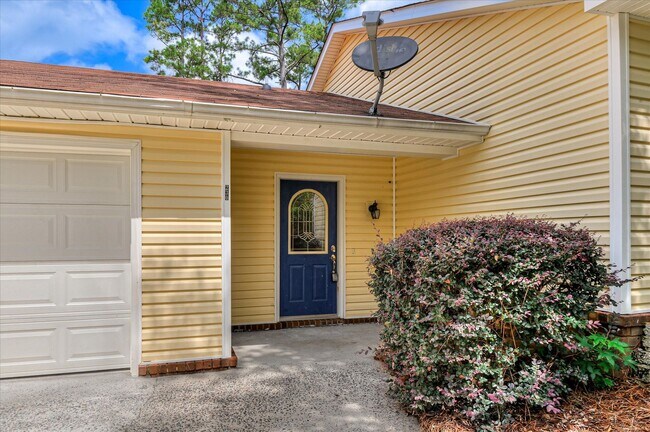 Building Photo - 230 Ronstadt Dr