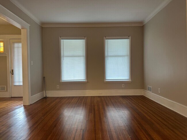 Building Photo - 24 Innis Ave