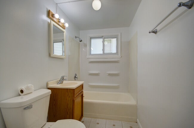 Building Photo - 503 Morgan St