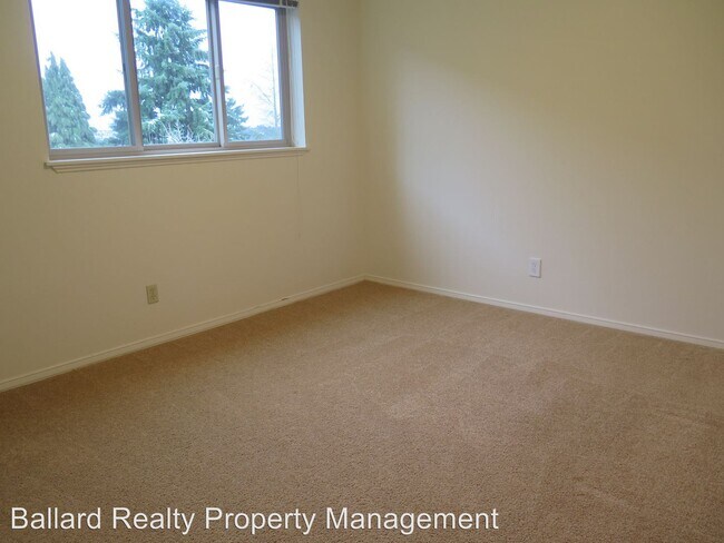 Building Photo - 8315 5th Ave NE