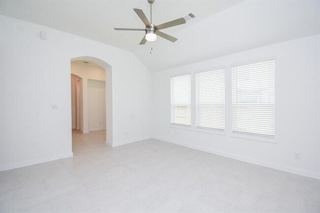 Building Photo - 5115 Murillo Dr