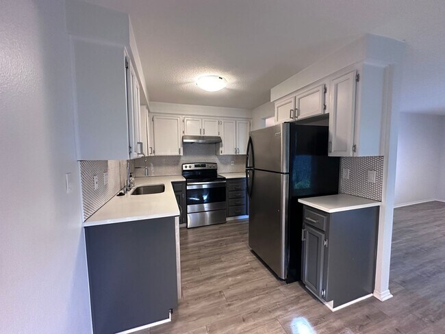 Building Photo - Cozy 2 bdrm 2 bath Condo in Vancouver, WA