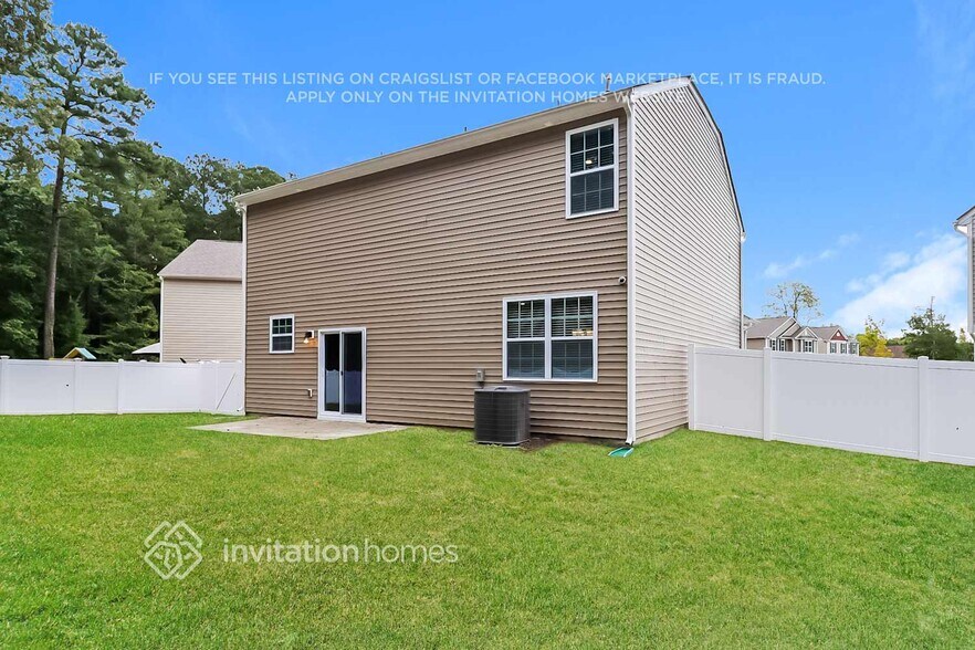 Building Photo - 7421 Larwill Ln