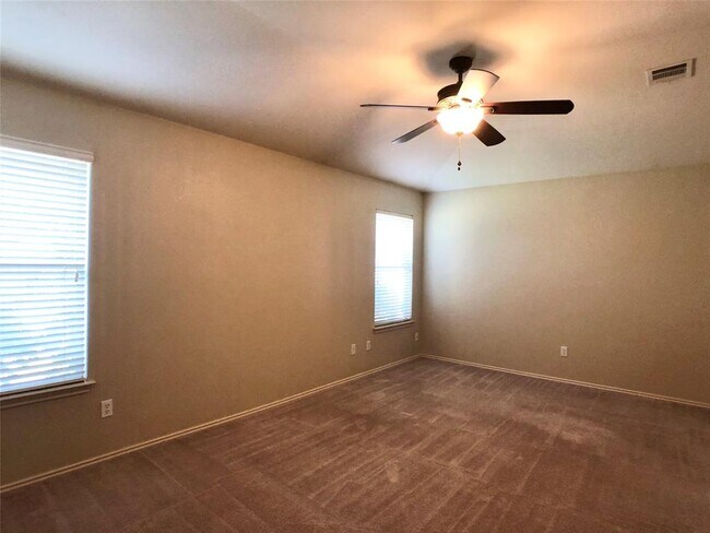 Building Photo - 2141 Pearson Way