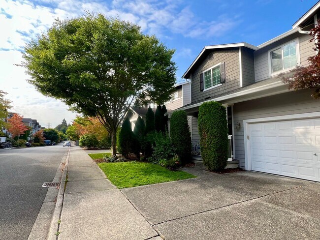 Building Photo - Bothell Home